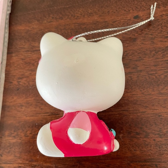 Hello Kitty Ornament, with Notepad - Picture 5 of 7